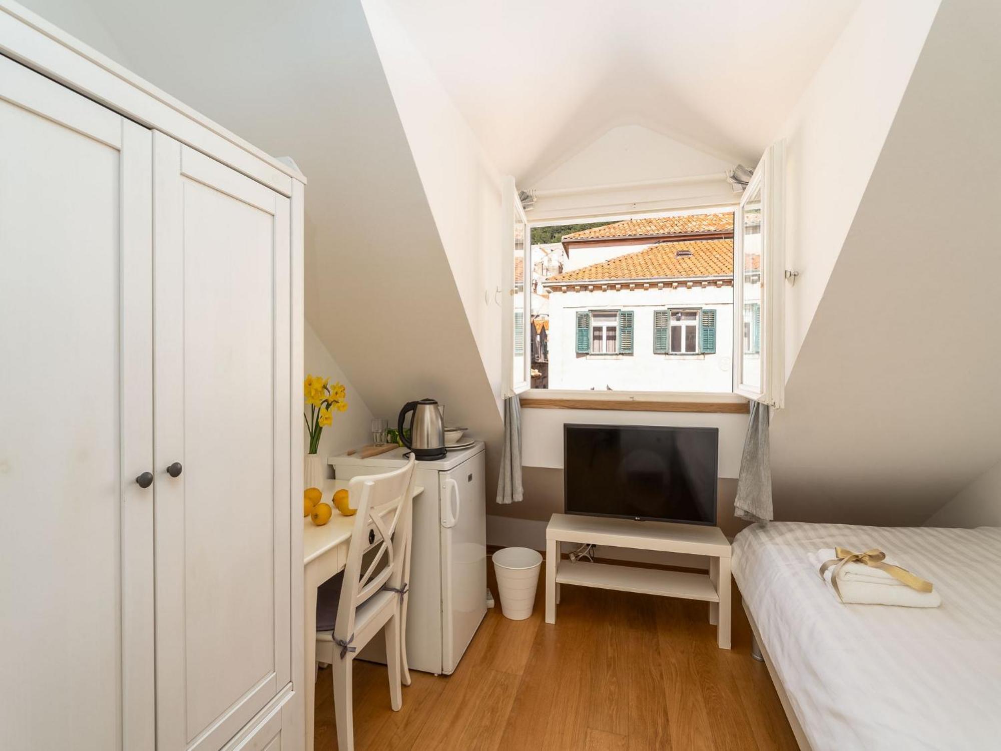 Lumin Guest house
